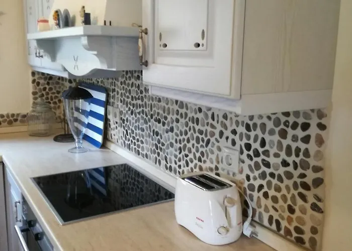 Summer House On The Rocks Myrto Semesterbostad *